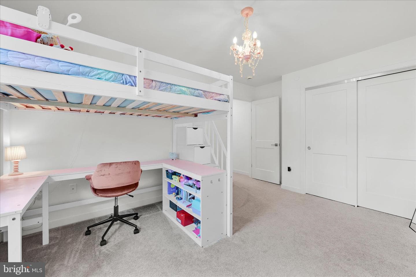 823 Talon Way photo 23