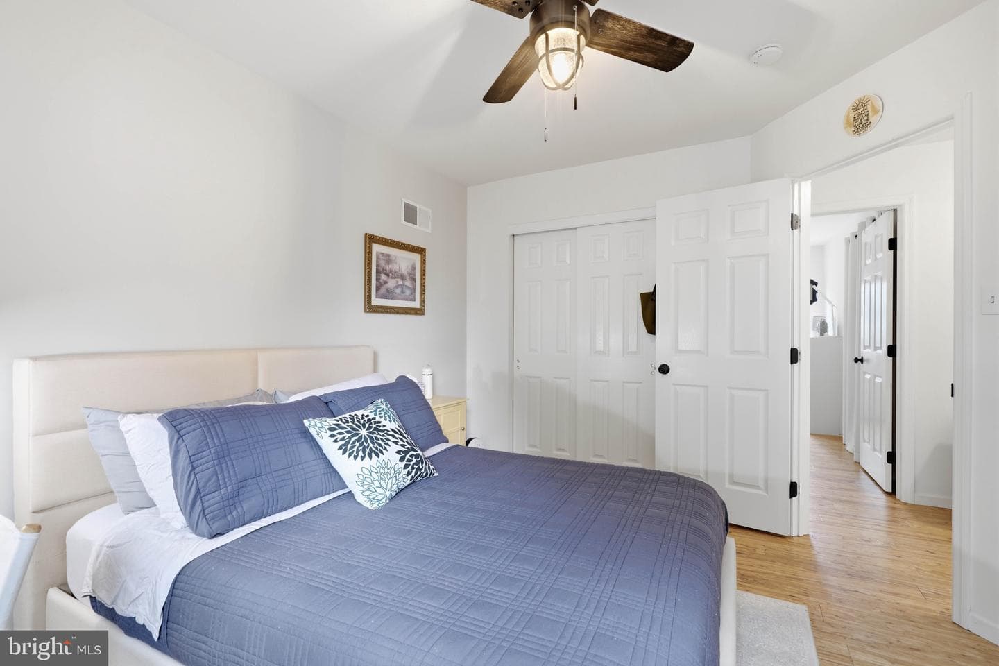 230 Cambridge Lane photo 42