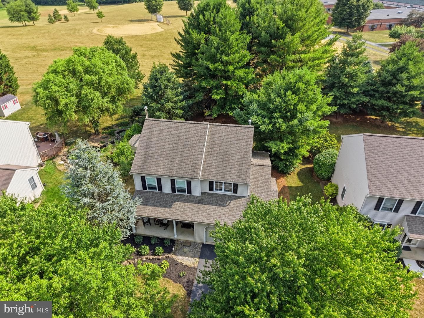 230 Cambridge Lane photo 6