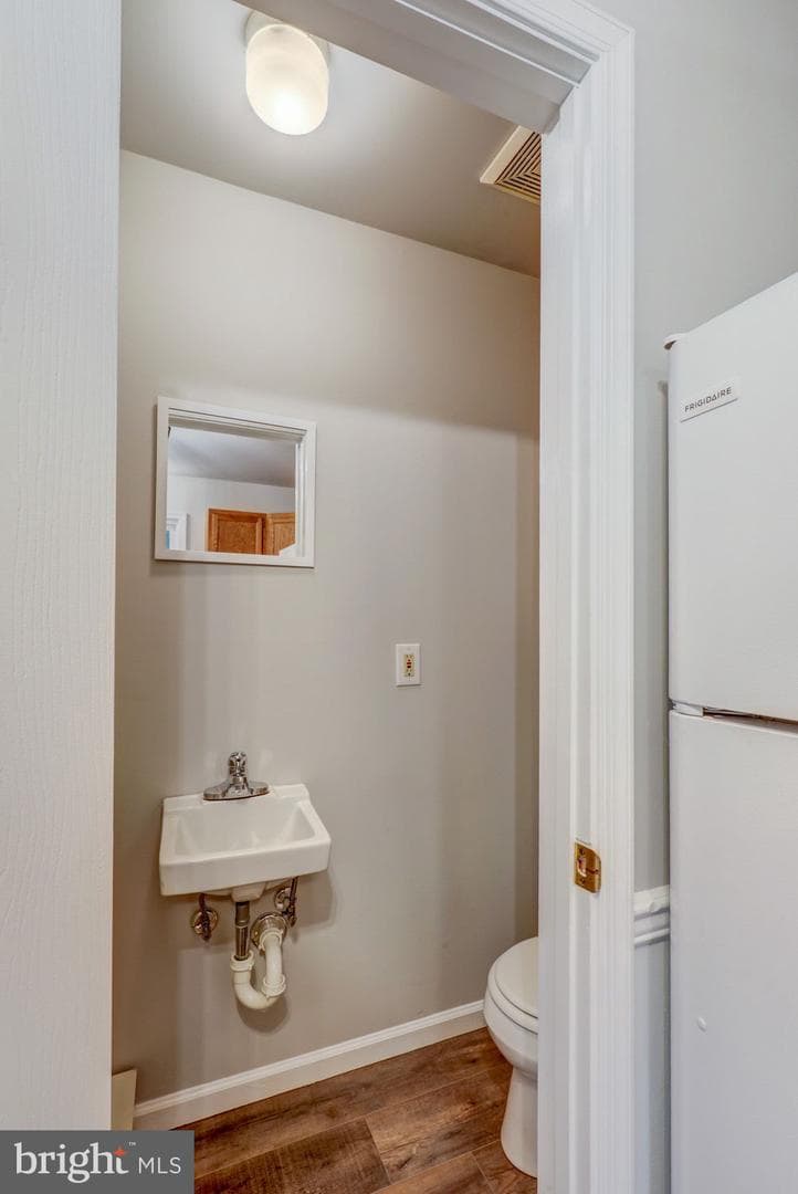 867 Oak Street photo 11