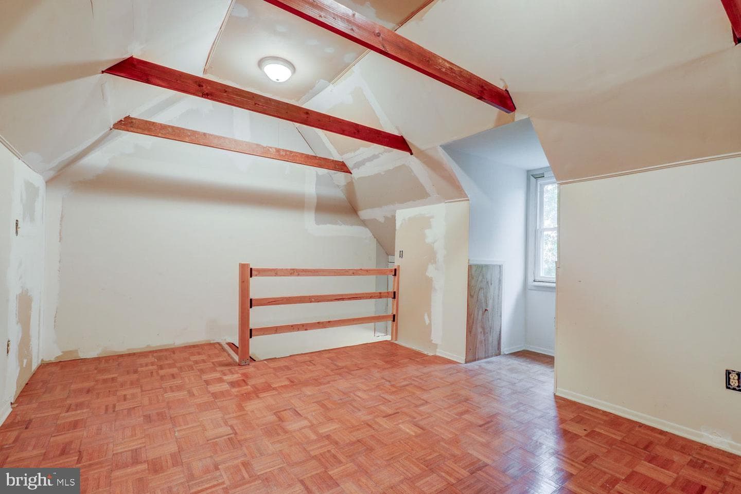 867 Oak Street photo 18
