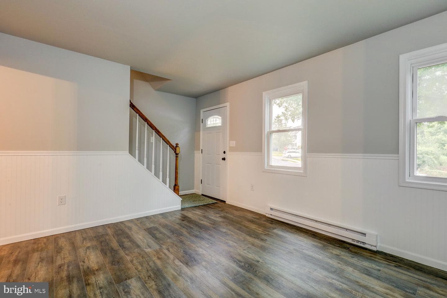 867 Oak Street photo 5