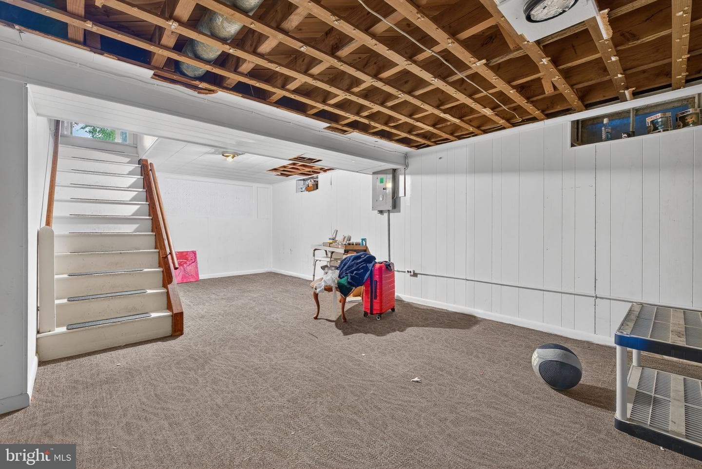 935 Wabank Street photo 19