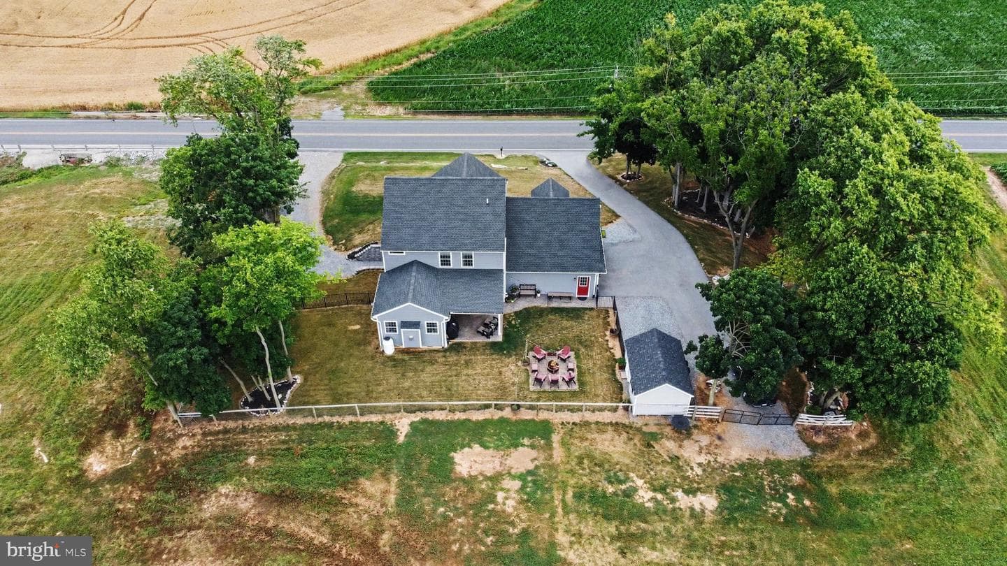789 Colebrook Road photo 41