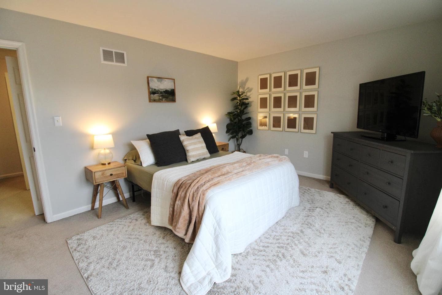 357 Deerfield Drive photo 34