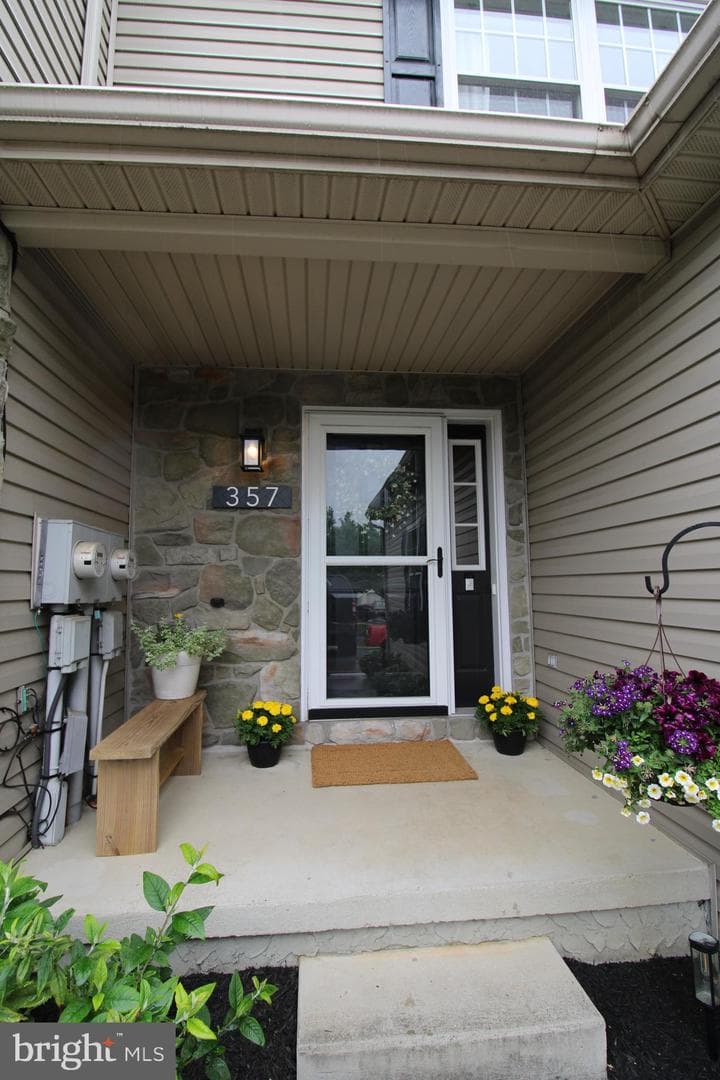 357 Deerfield Drive photo 5