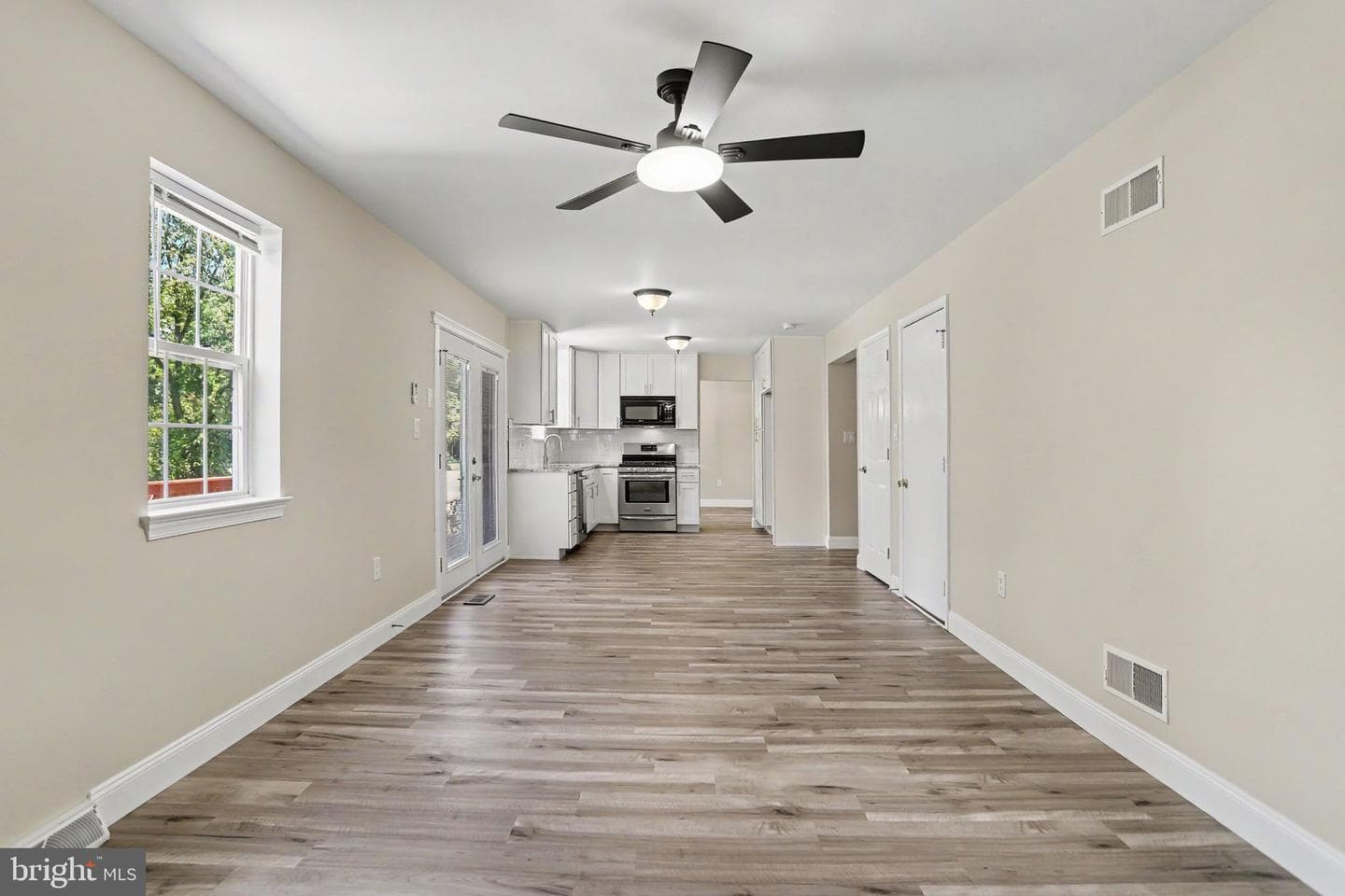 9 Baldwin Drive photo 3