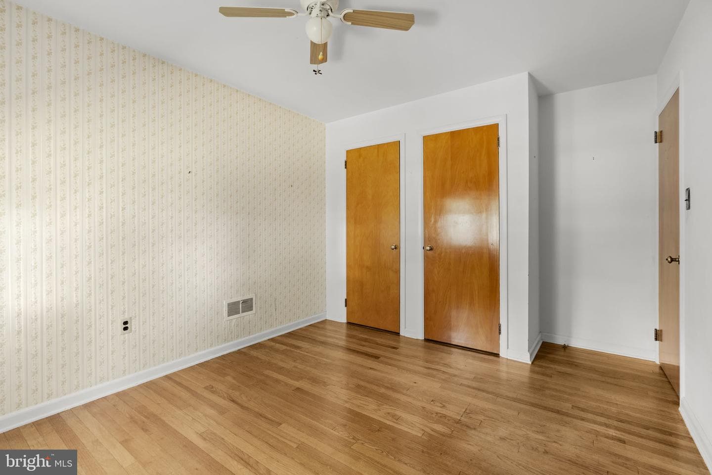 529 S 6th Street photo 36