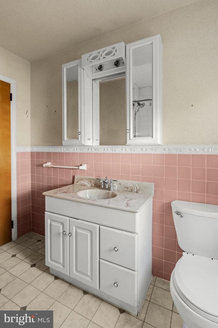 529 S 6th Street photo 40