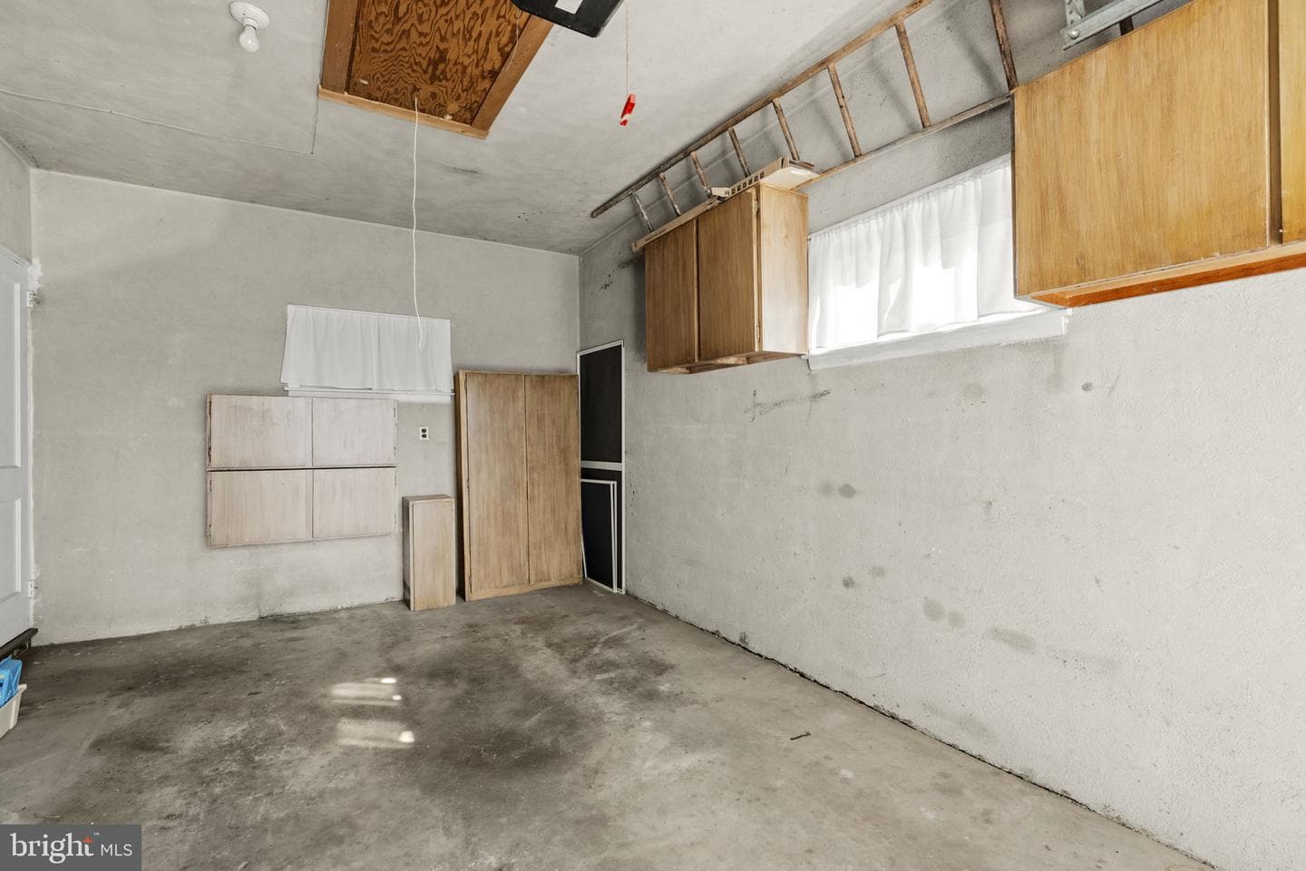 529 S 6th Street photo 41