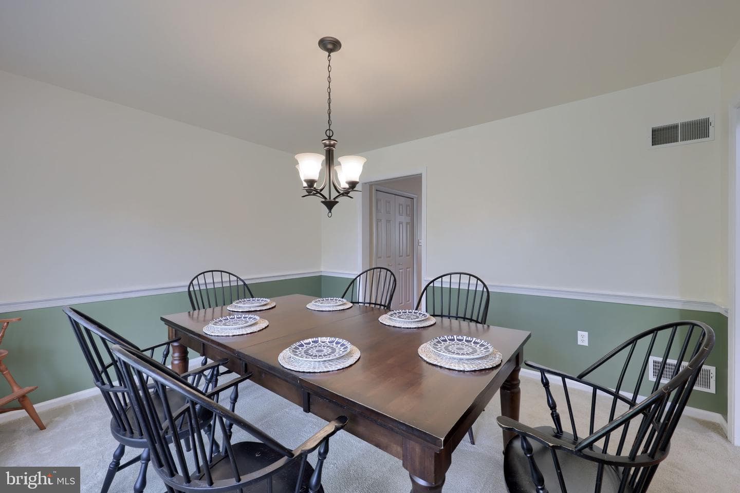 1015 Martin Avenue photo 13