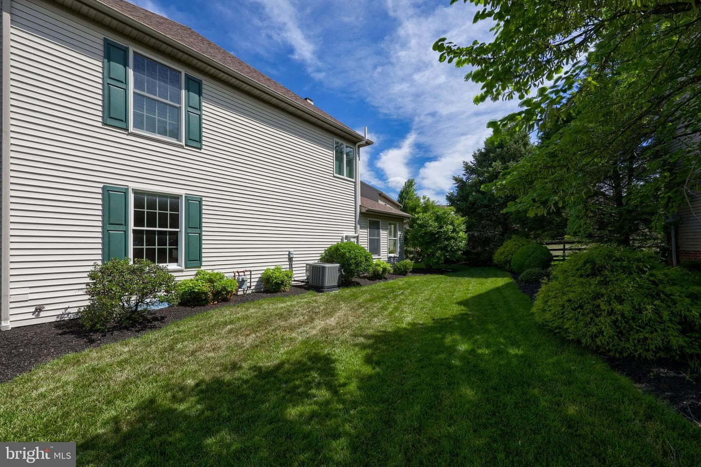 1015 Martin Avenue photo 51