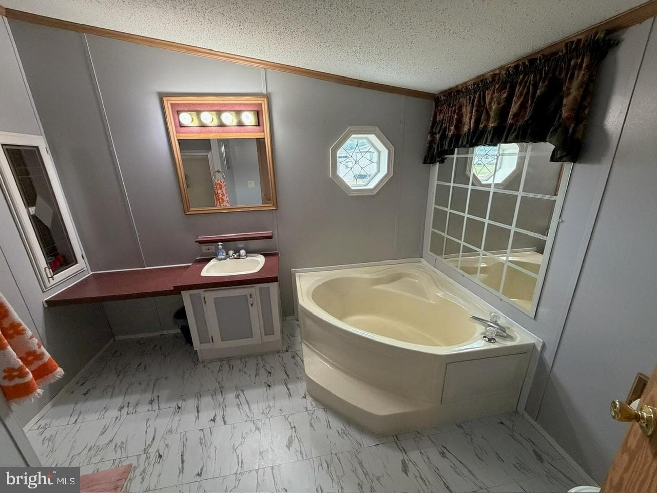 215 Pheasant Ridge Circle photo 17
