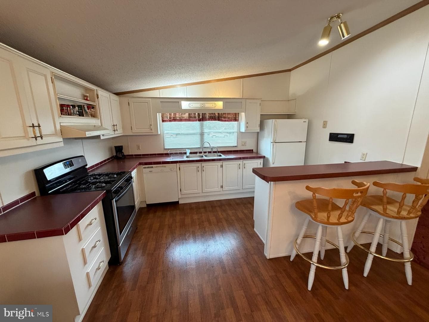 215 Pheasant Ridge Circle, Lancaster