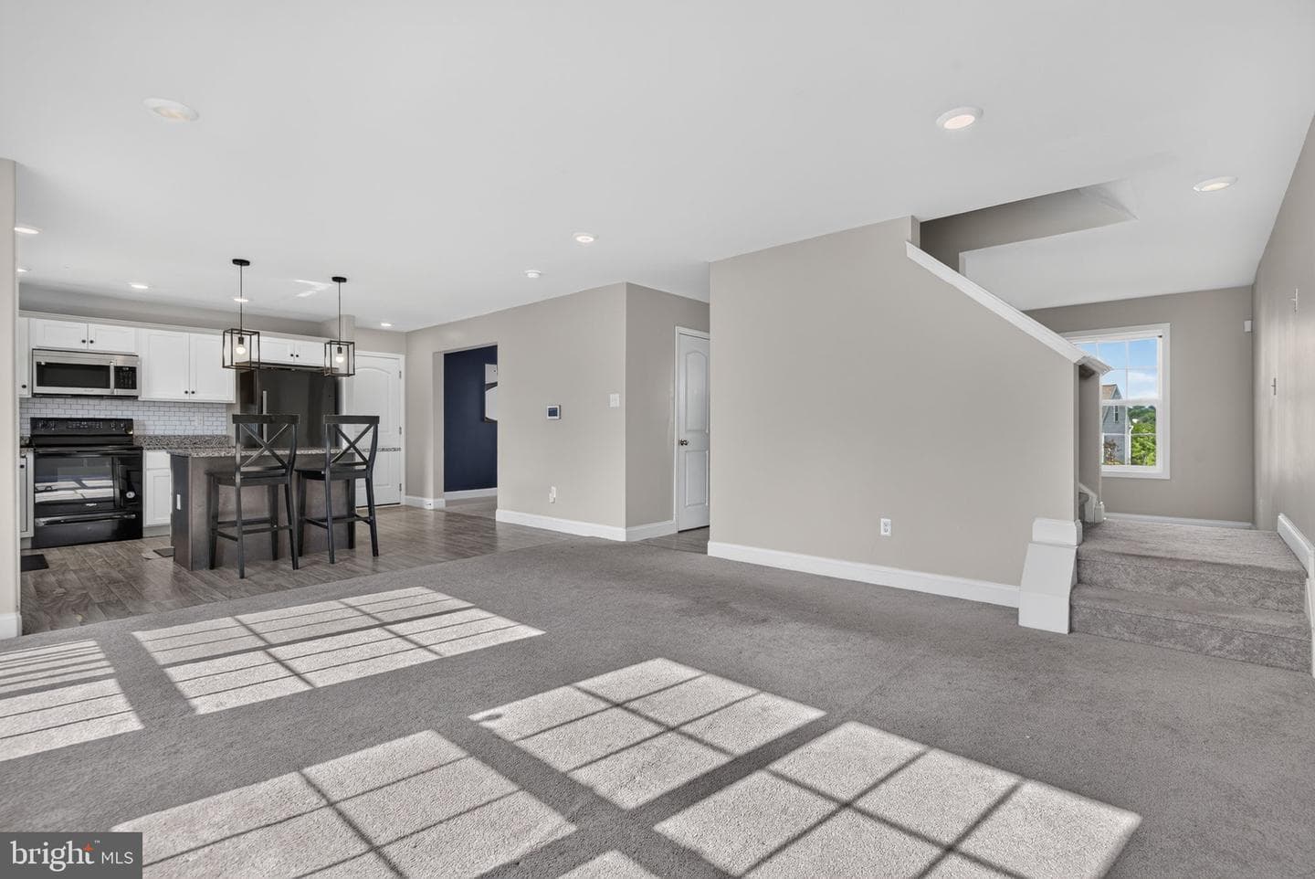 303 Magnolia Lane photo 12