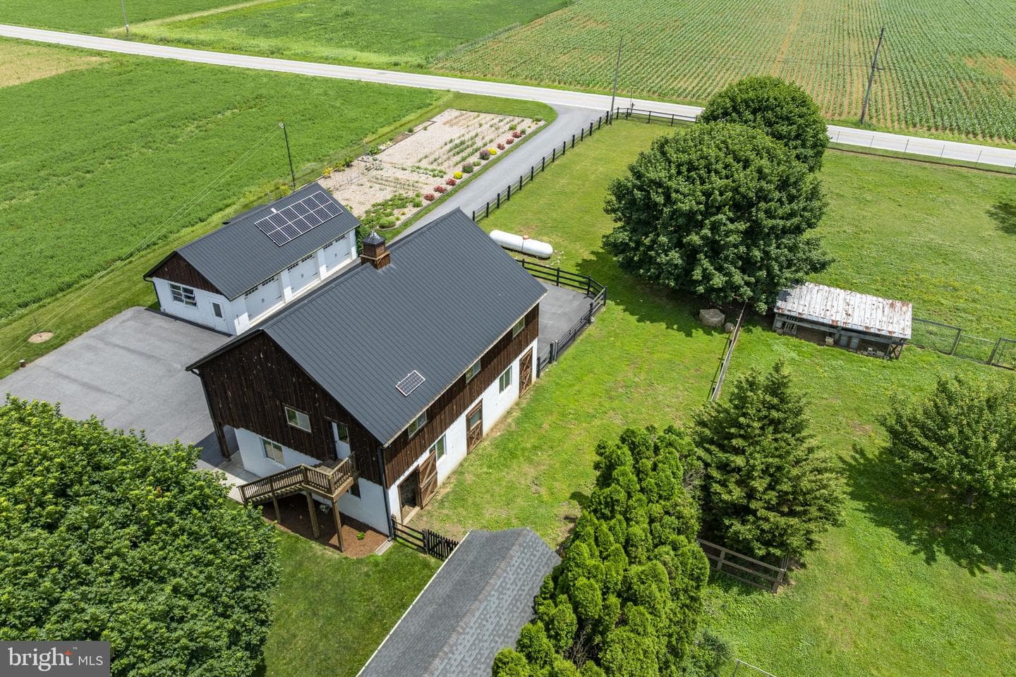 346 Lynwood Road photo 8
