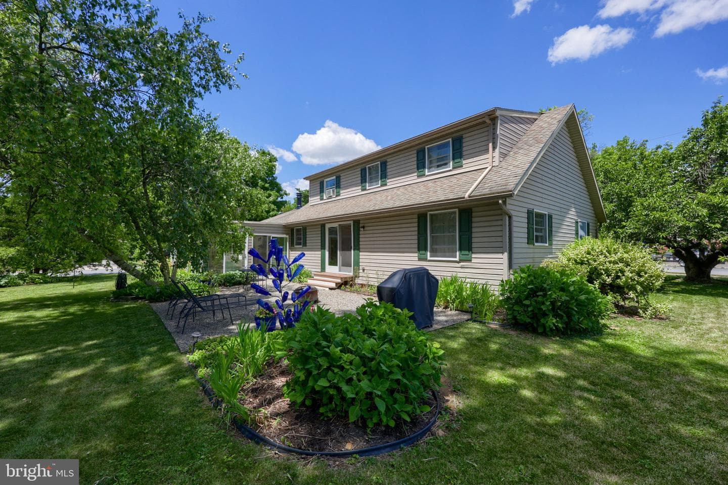 2202 Hershey Avenue photo 40