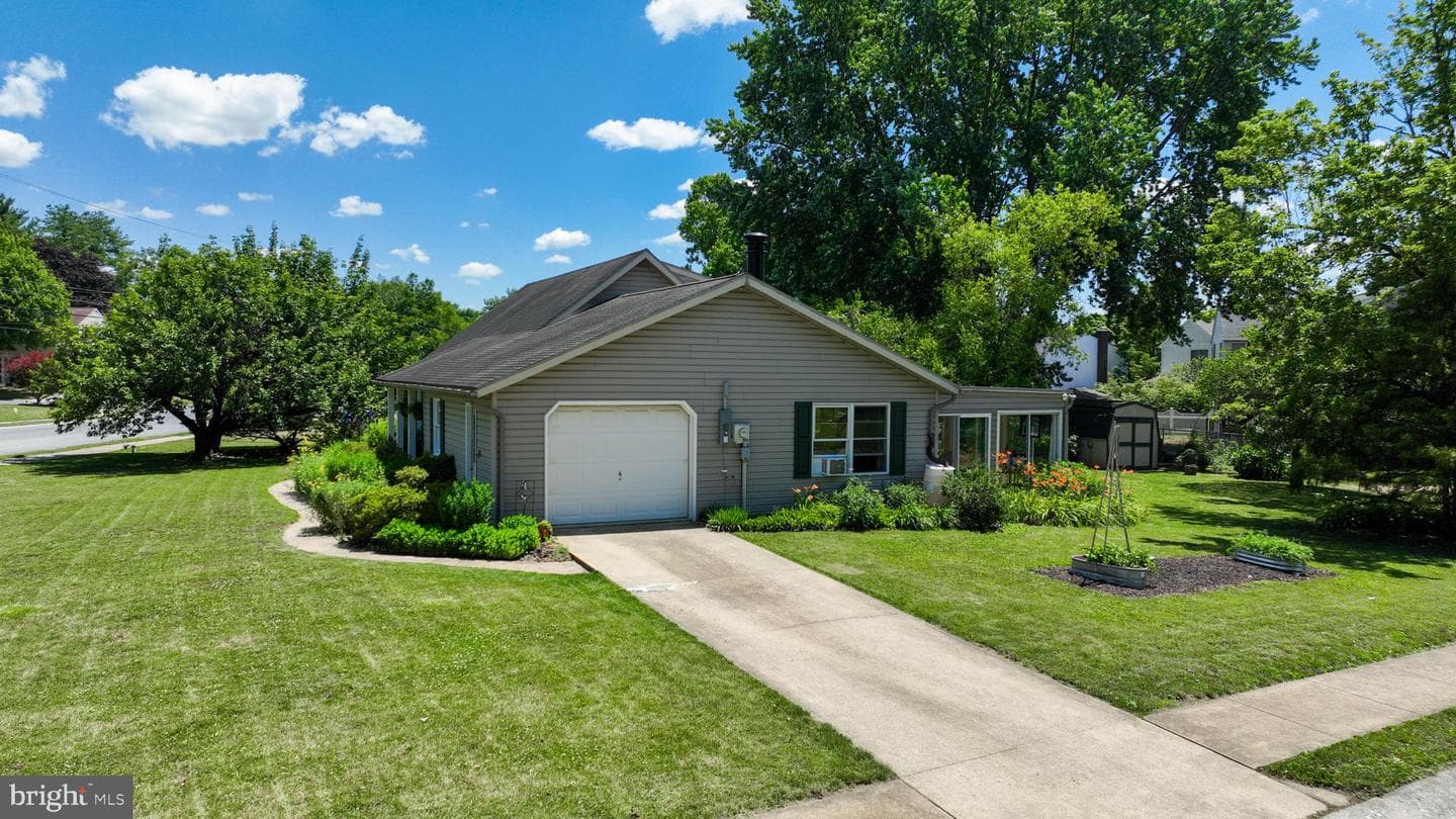 2202 Hershey Avenue photo 47