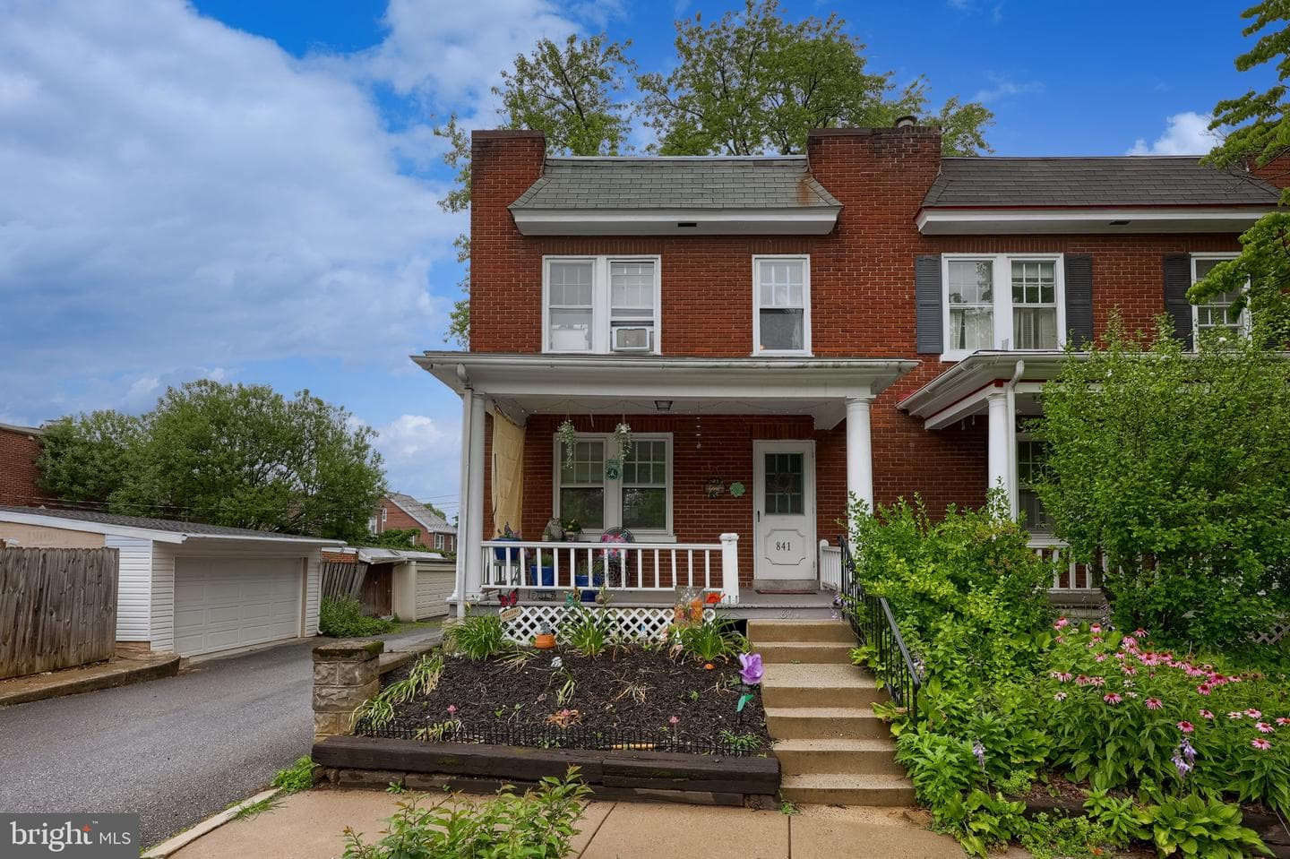 841 3rd Street, Lancaster