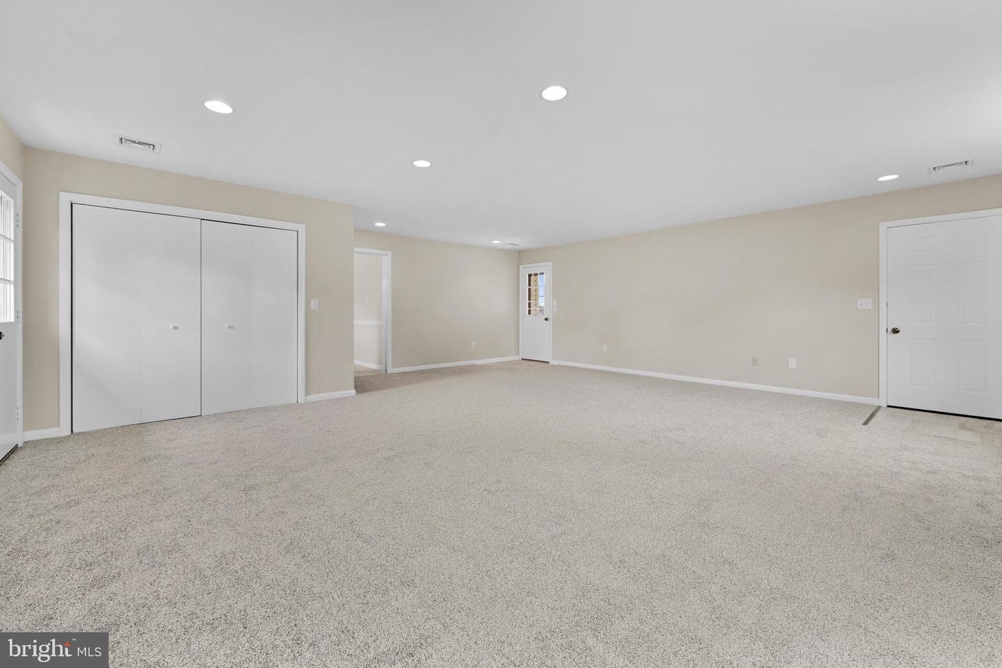 765 Brandt Street photo 11