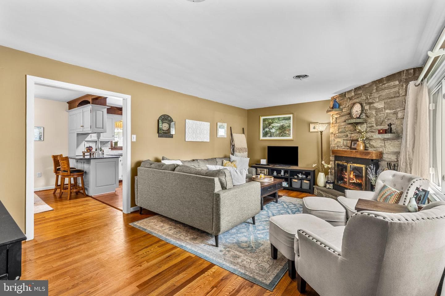 4 Pleasant Drive photo 8
