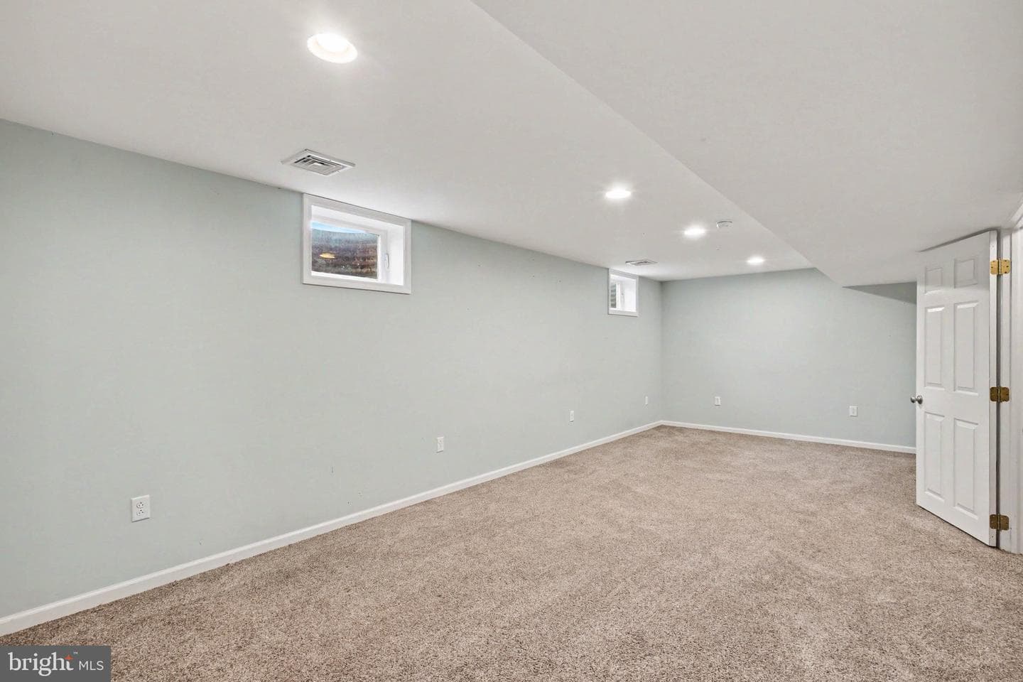 203 Whittier Lane photo 16