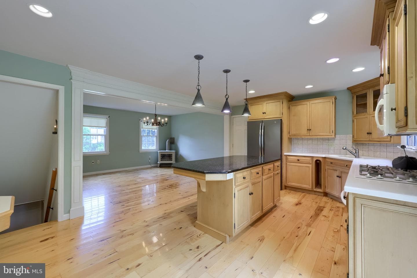 303 Parkwood Drive photo 22