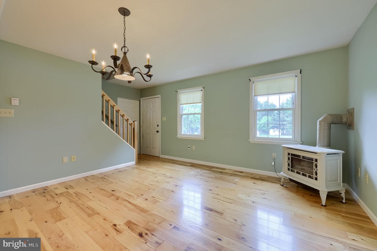 303 Parkwood Drive photo 9
