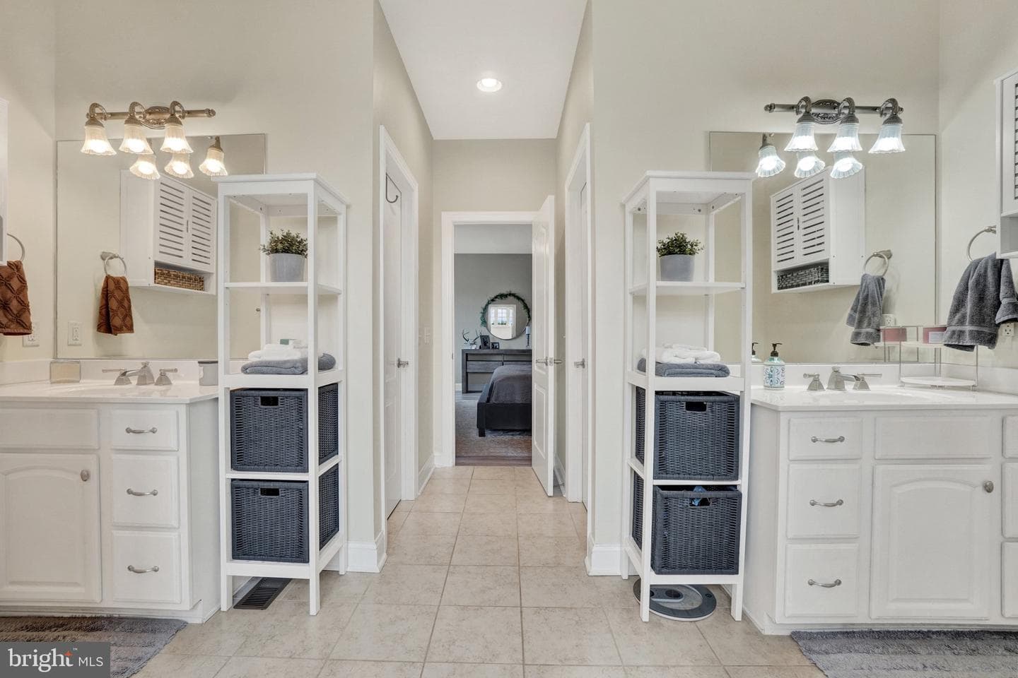 104 Monument Drive photo 22