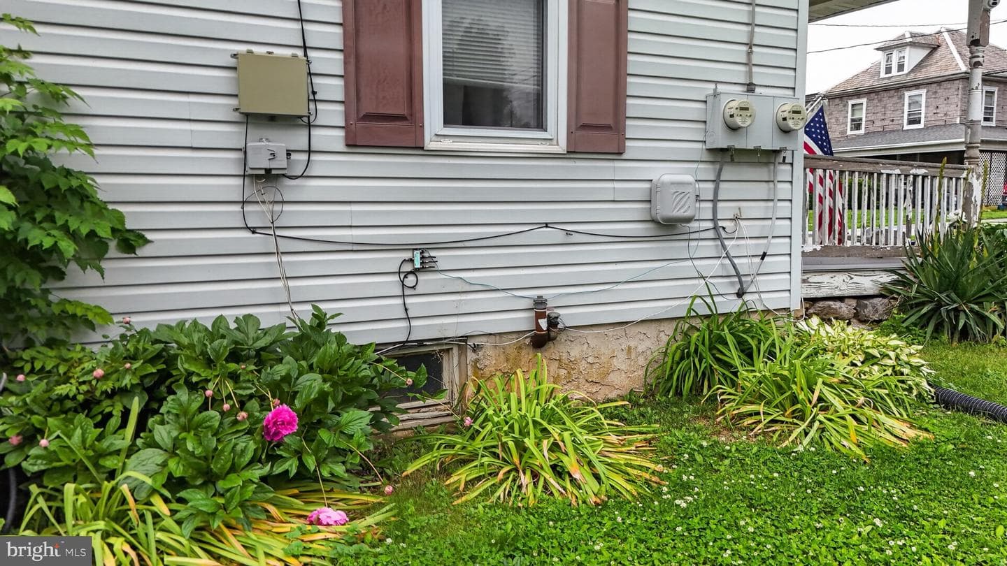 14 N Kinzer Road photo 34