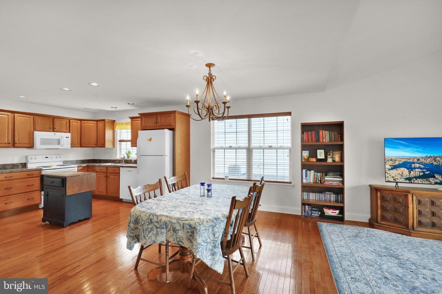 103 Goldenfield Drive photo 8