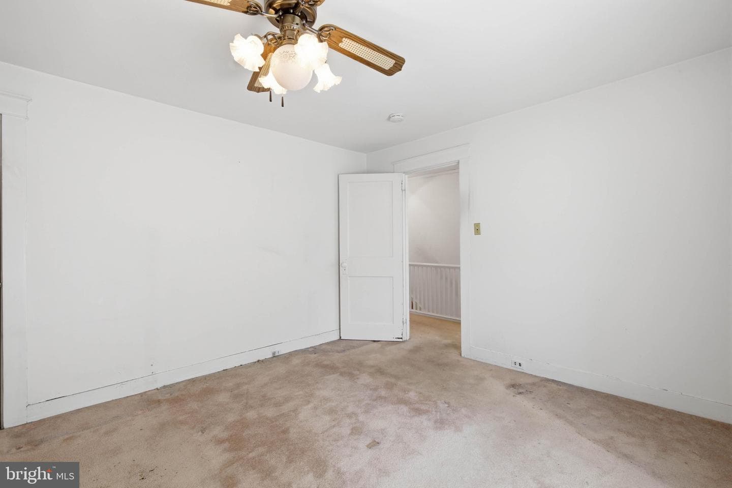 41 E Ross Street photo 12