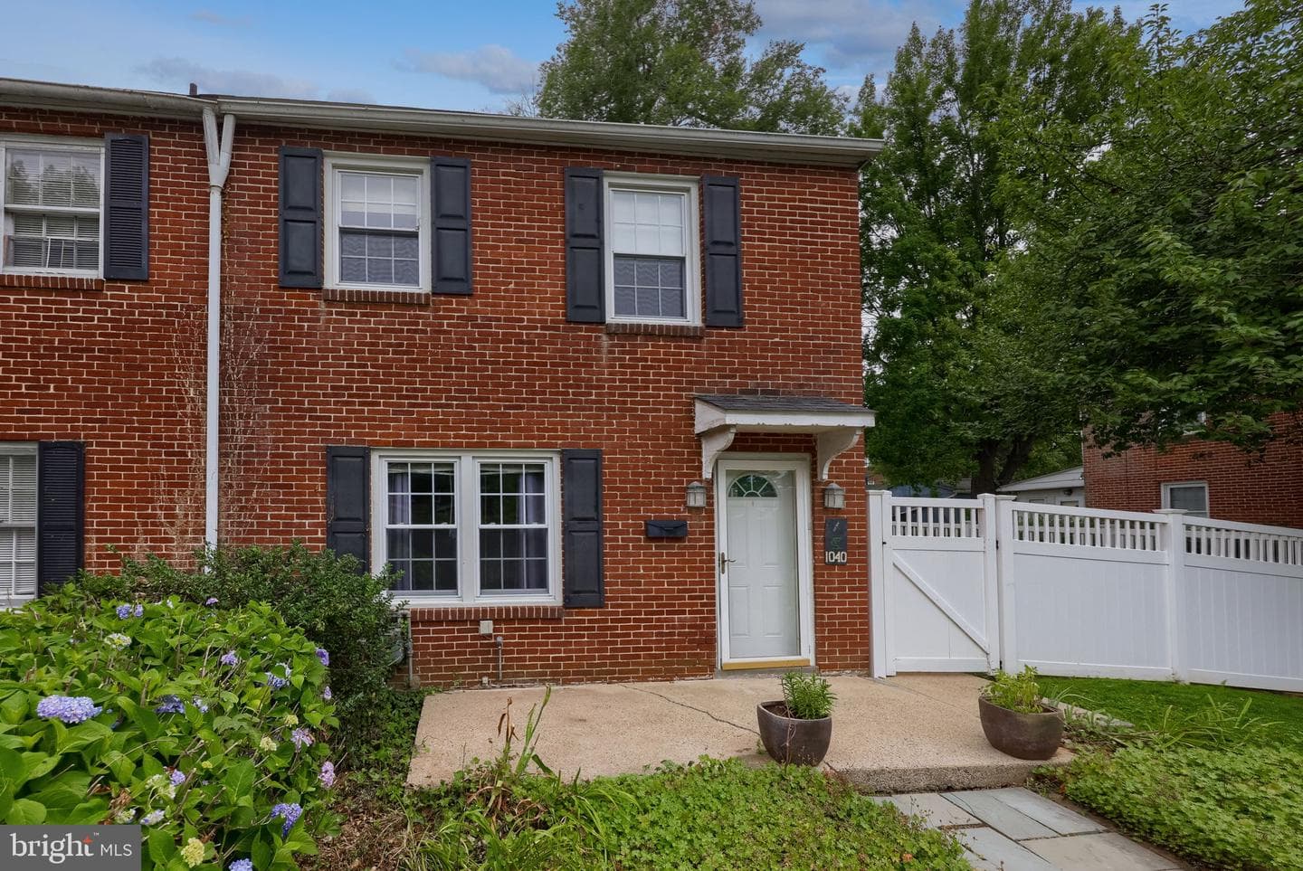 1040 E Orange Street photo 6