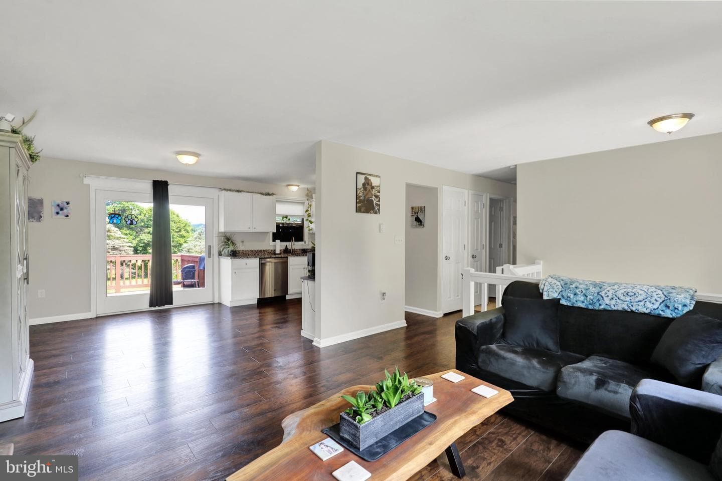 220 Pleasant Valley Road photo 13