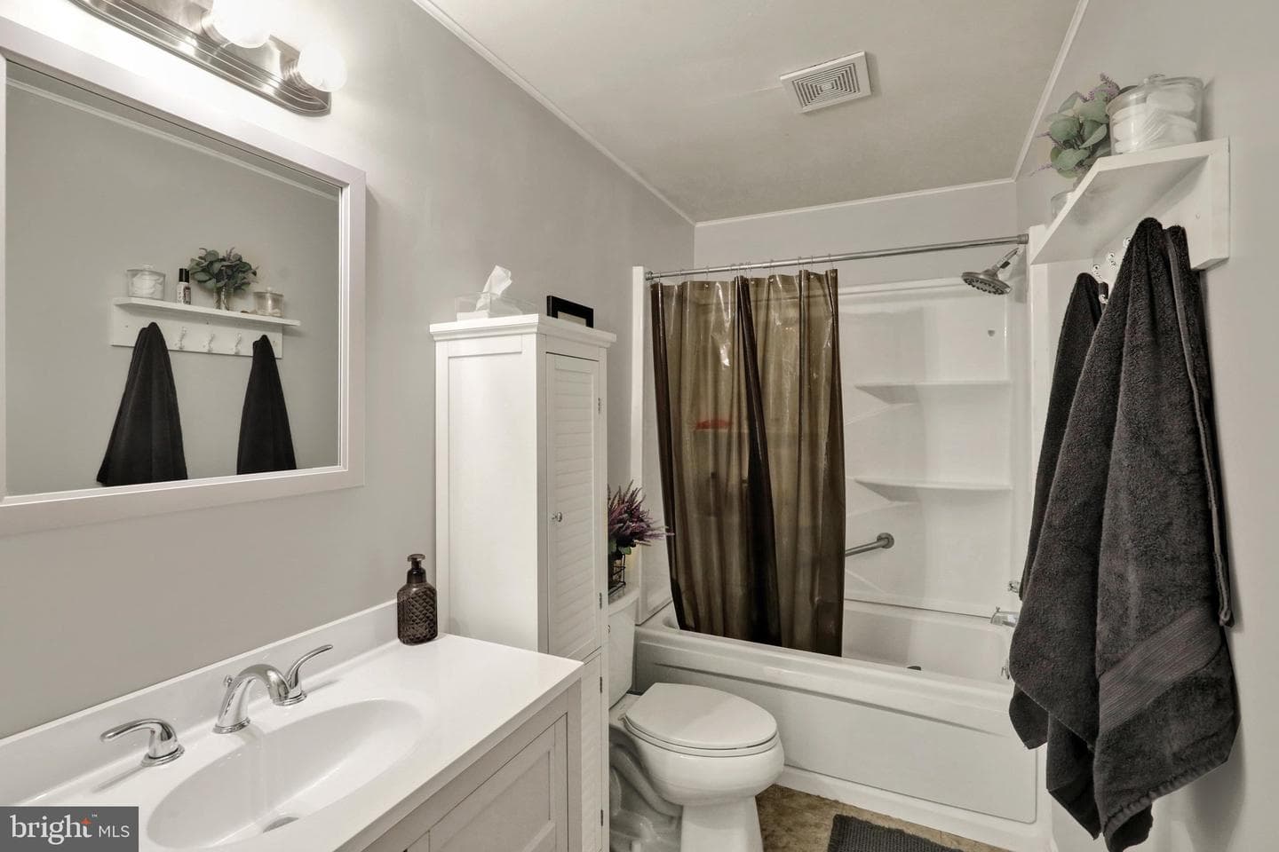 220 Pleasant Valley Road photo 14