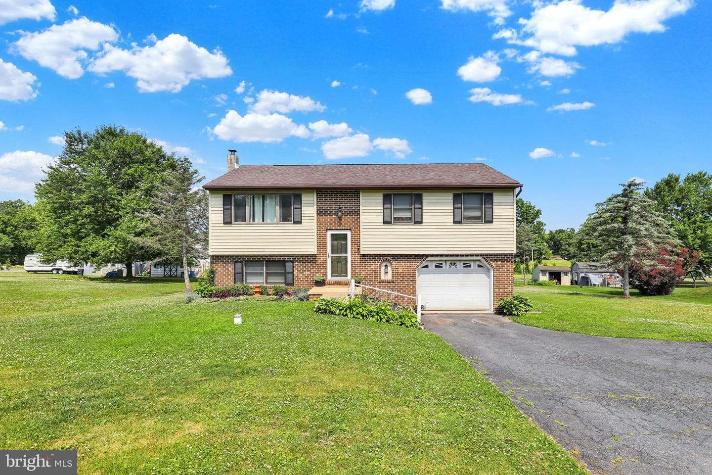 220 Pleasant Valley Road, East Earl