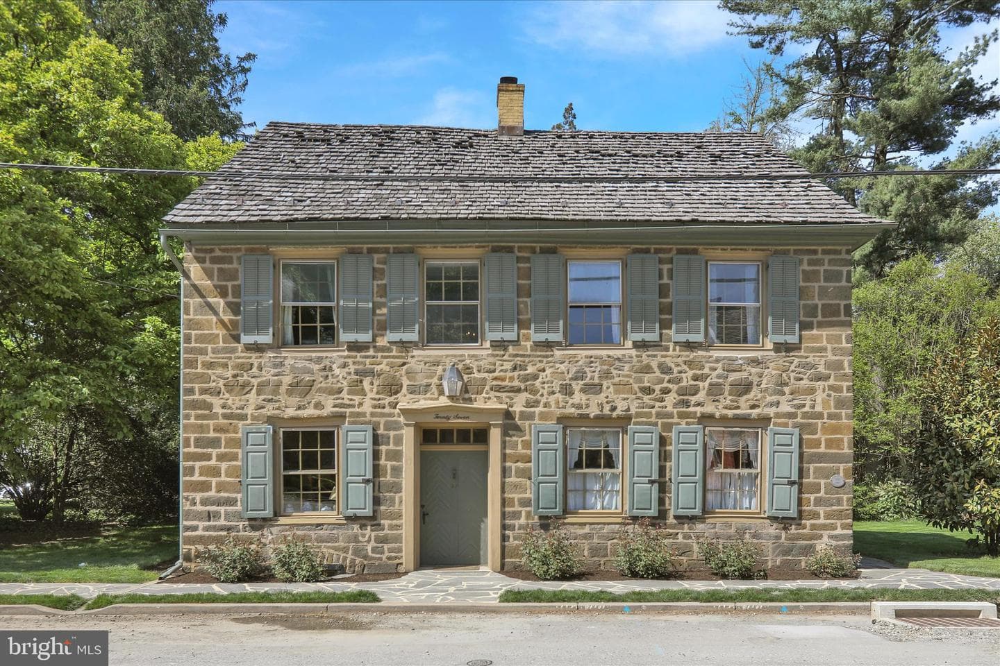 27 E Main Street, Strasburg