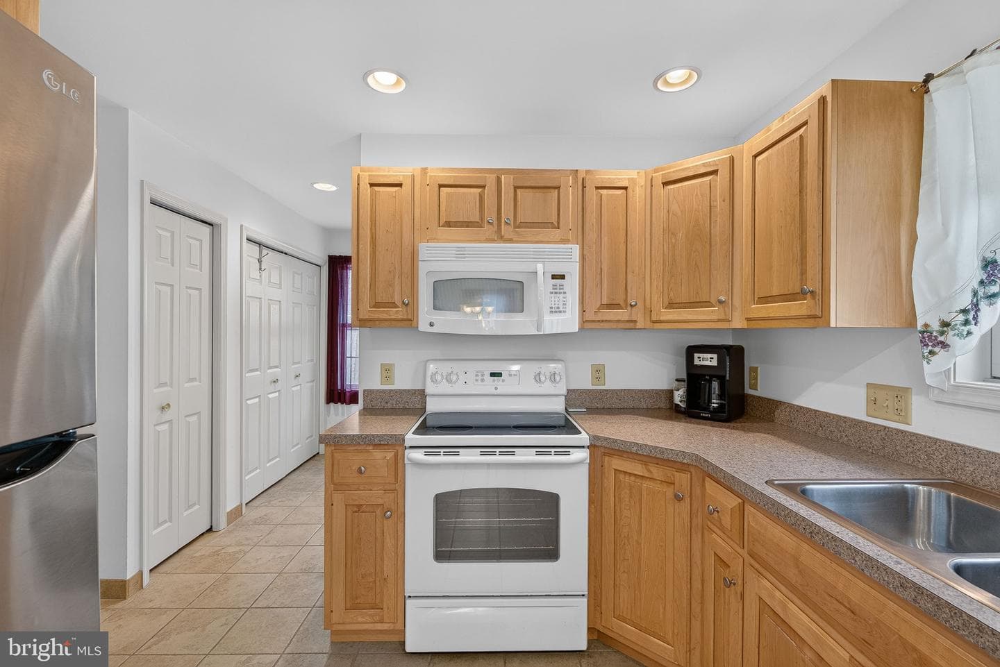 118 E Scout Alley photo 13