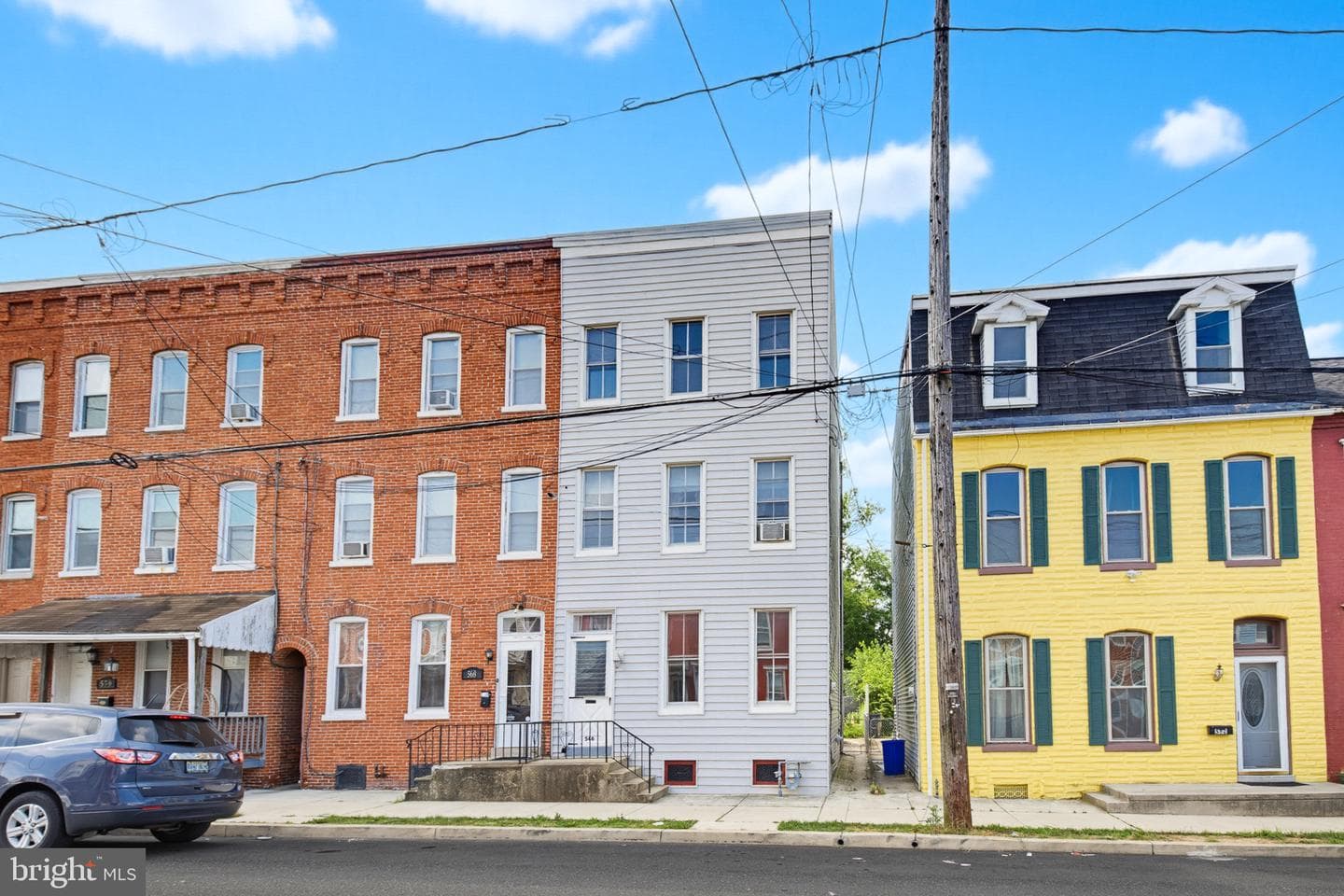 566 Walnut, Columbia