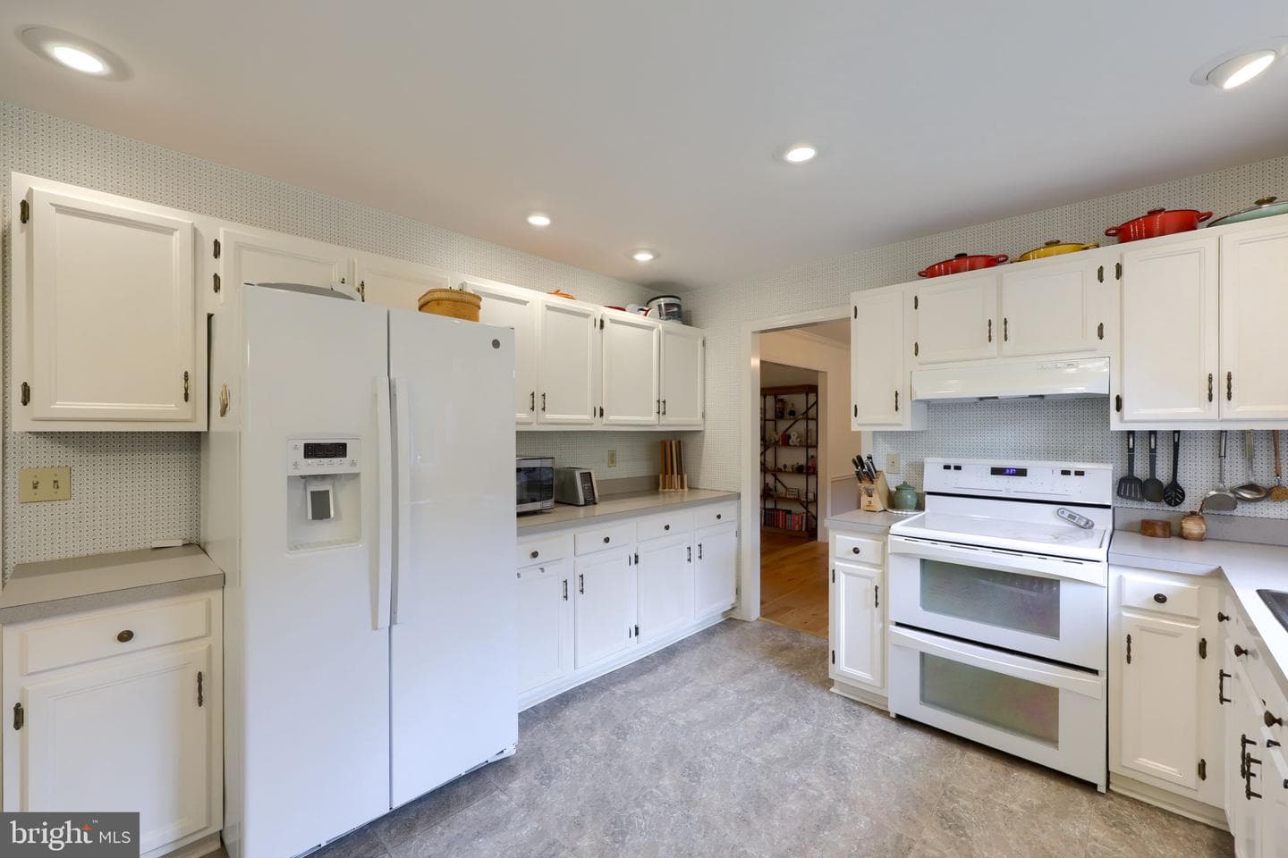 1856 Beverly Drive photo 14