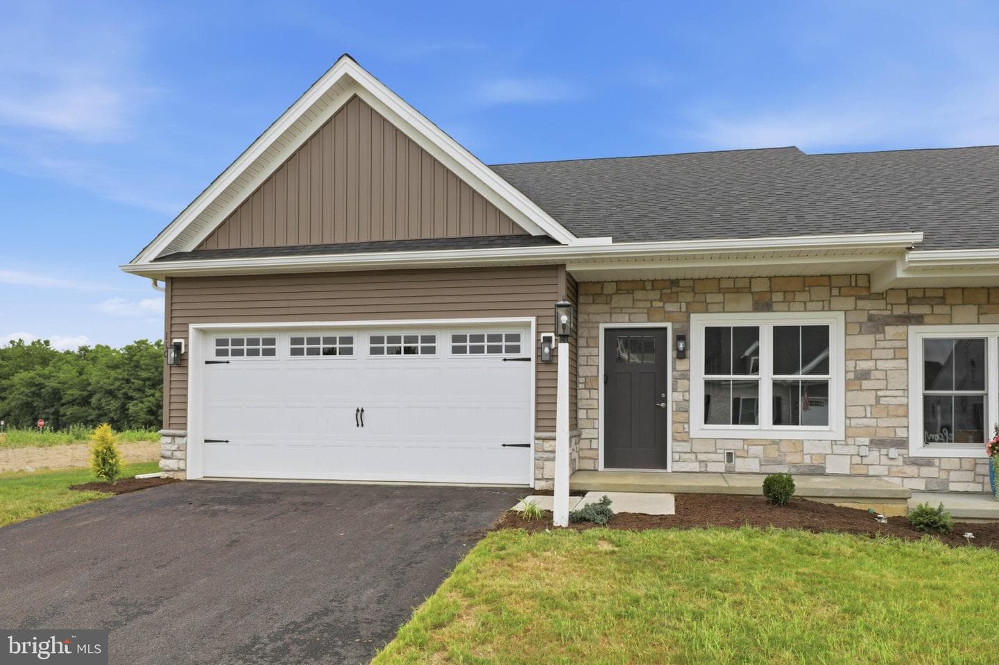 234 Pilgrim Drive, Lancaster