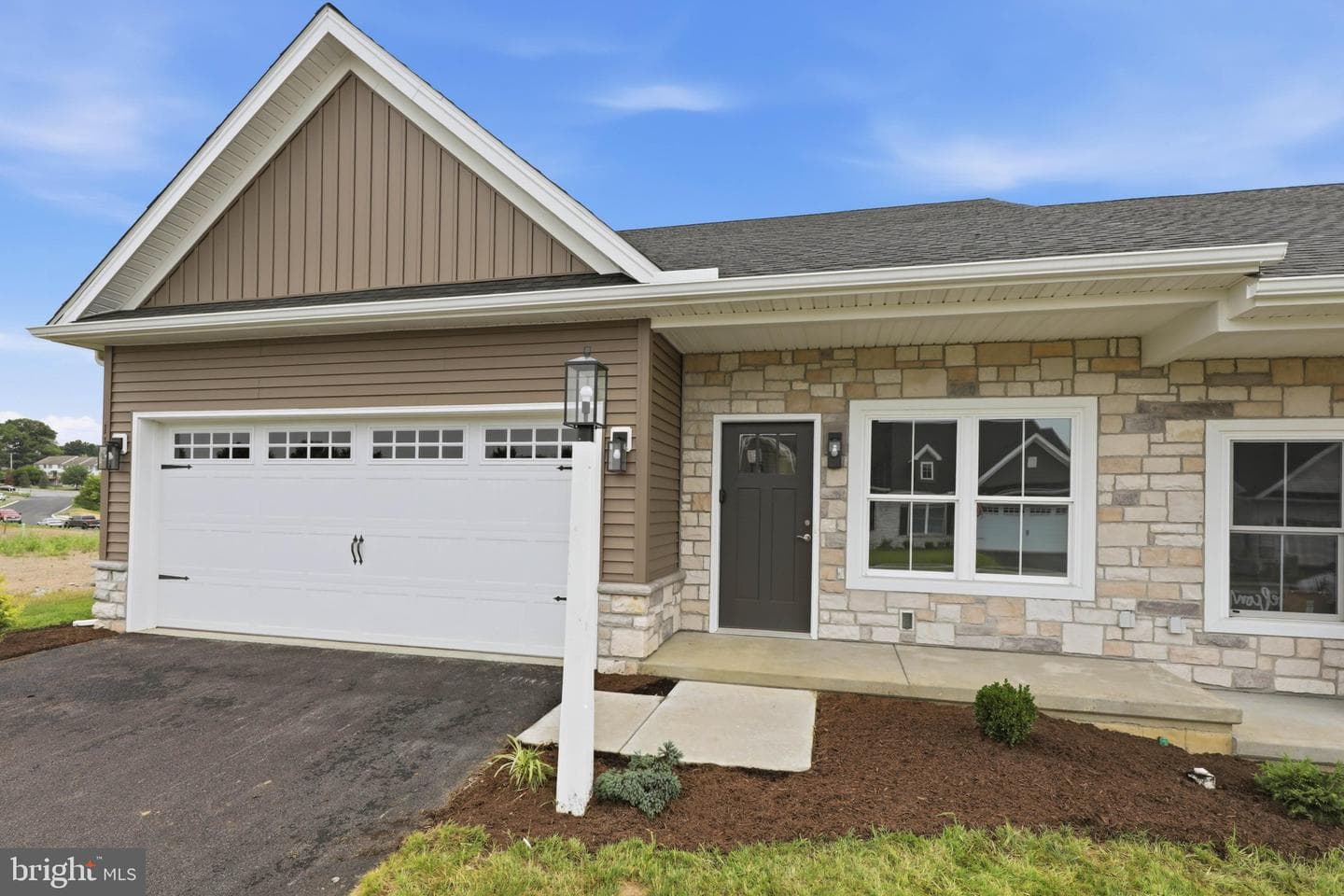 234 Pilgrim Drive, Lancaster