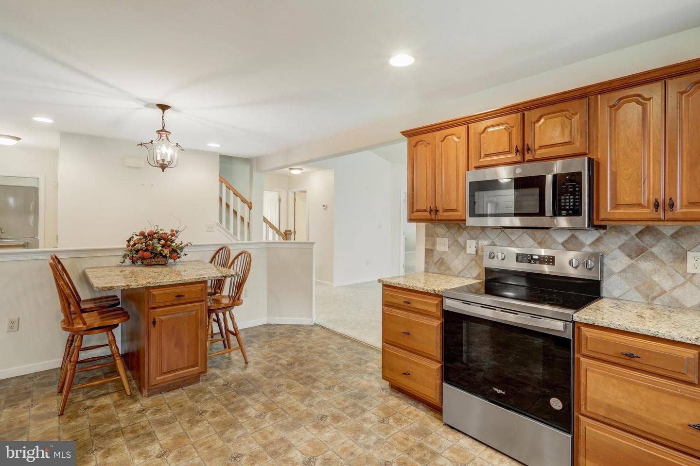 749 Heather Ridge photo 15