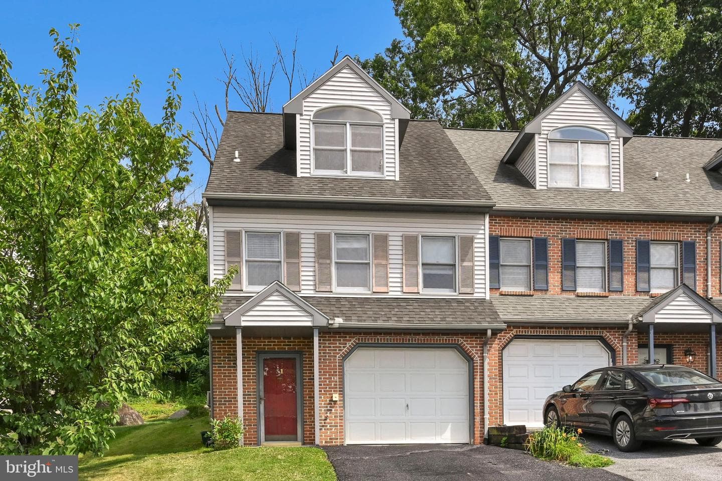 51 Ironstone Drive photo 3
