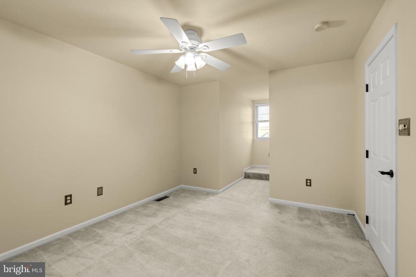 16 Rumford Court photo 32