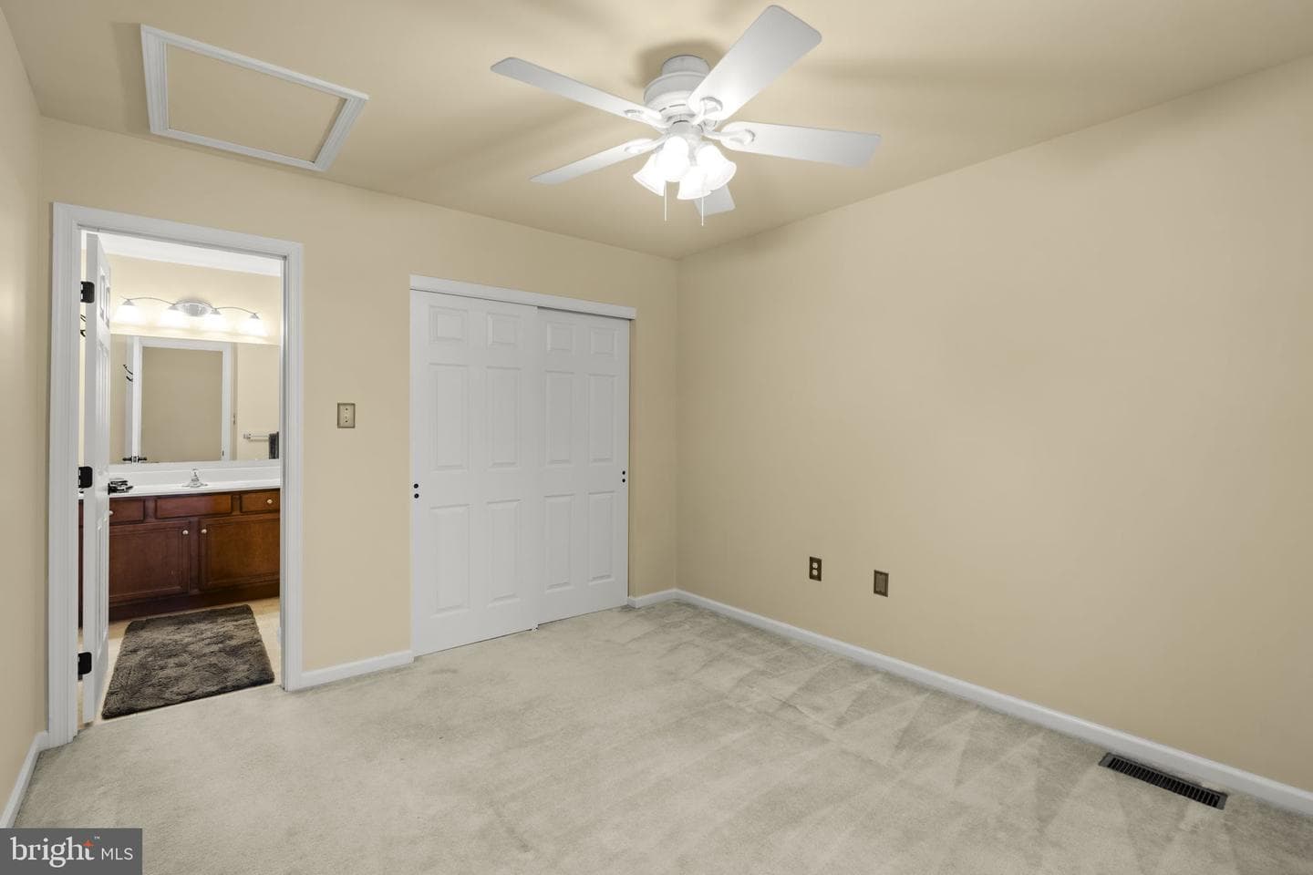 16 Rumford Court photo 33