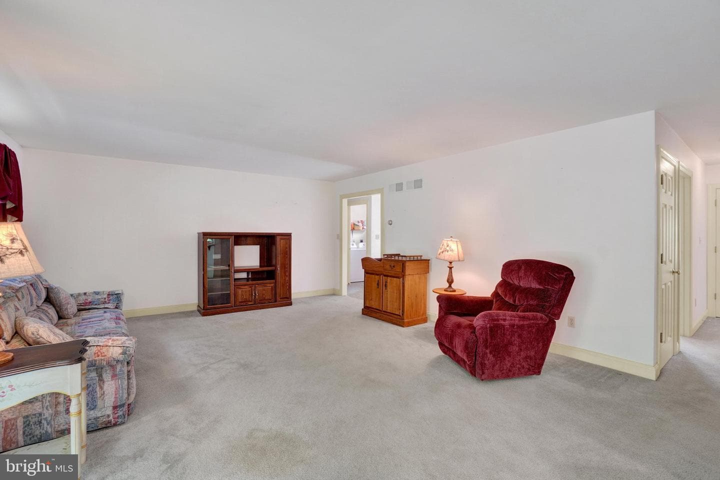 176 Falmouth Road photo 4