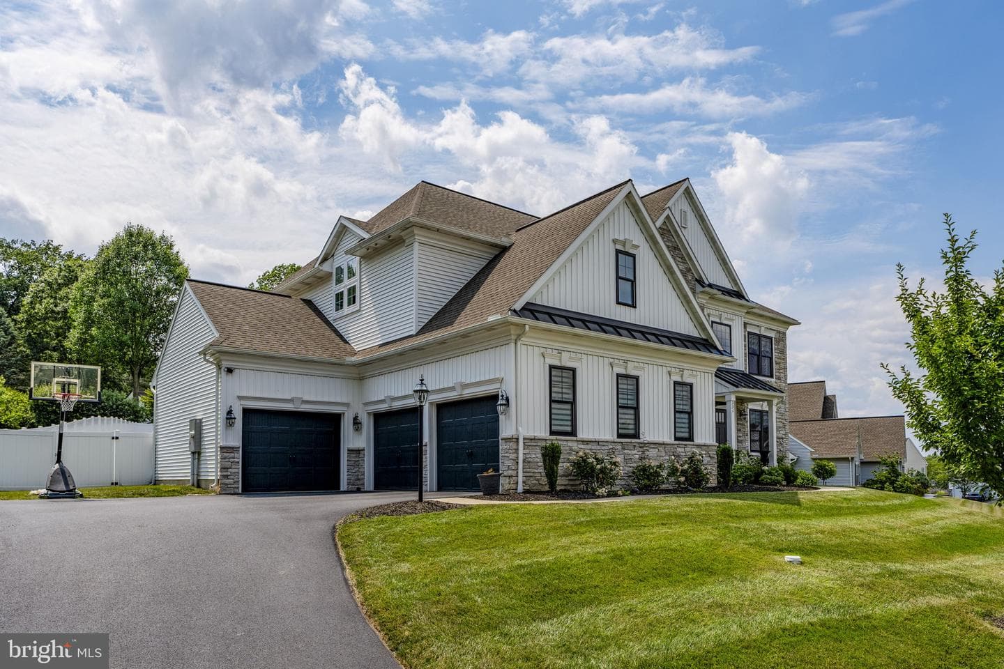 331 Cardinal Ct, East Earl