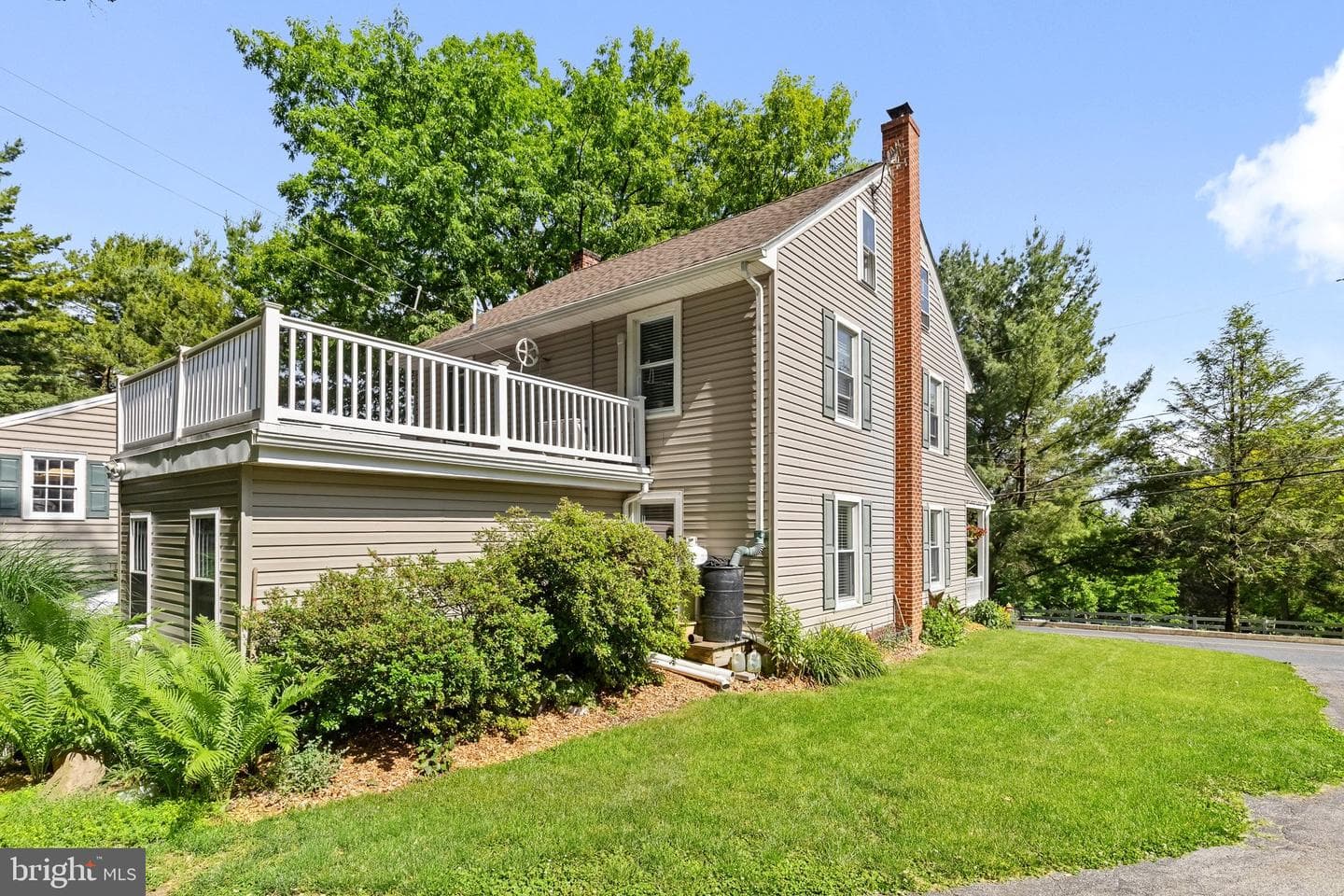 340 Ridge Avenue photo 10