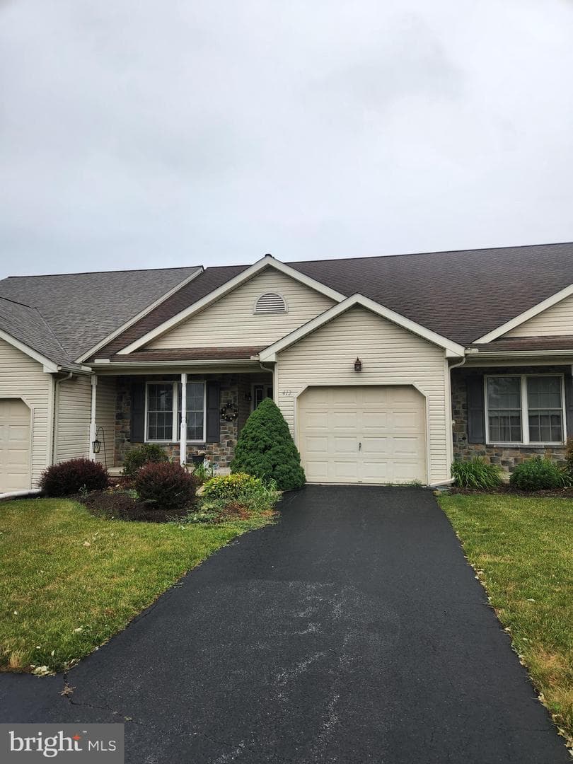 413 Thrush Drive photo 4